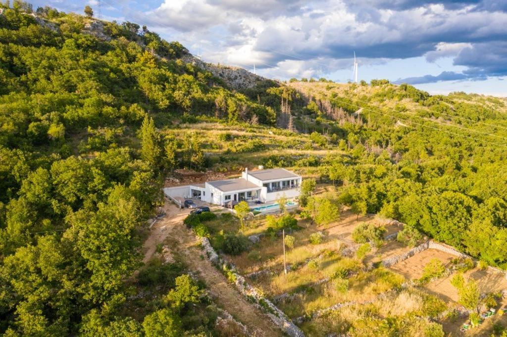 La Finca Olivetree Katuni Exterior photo